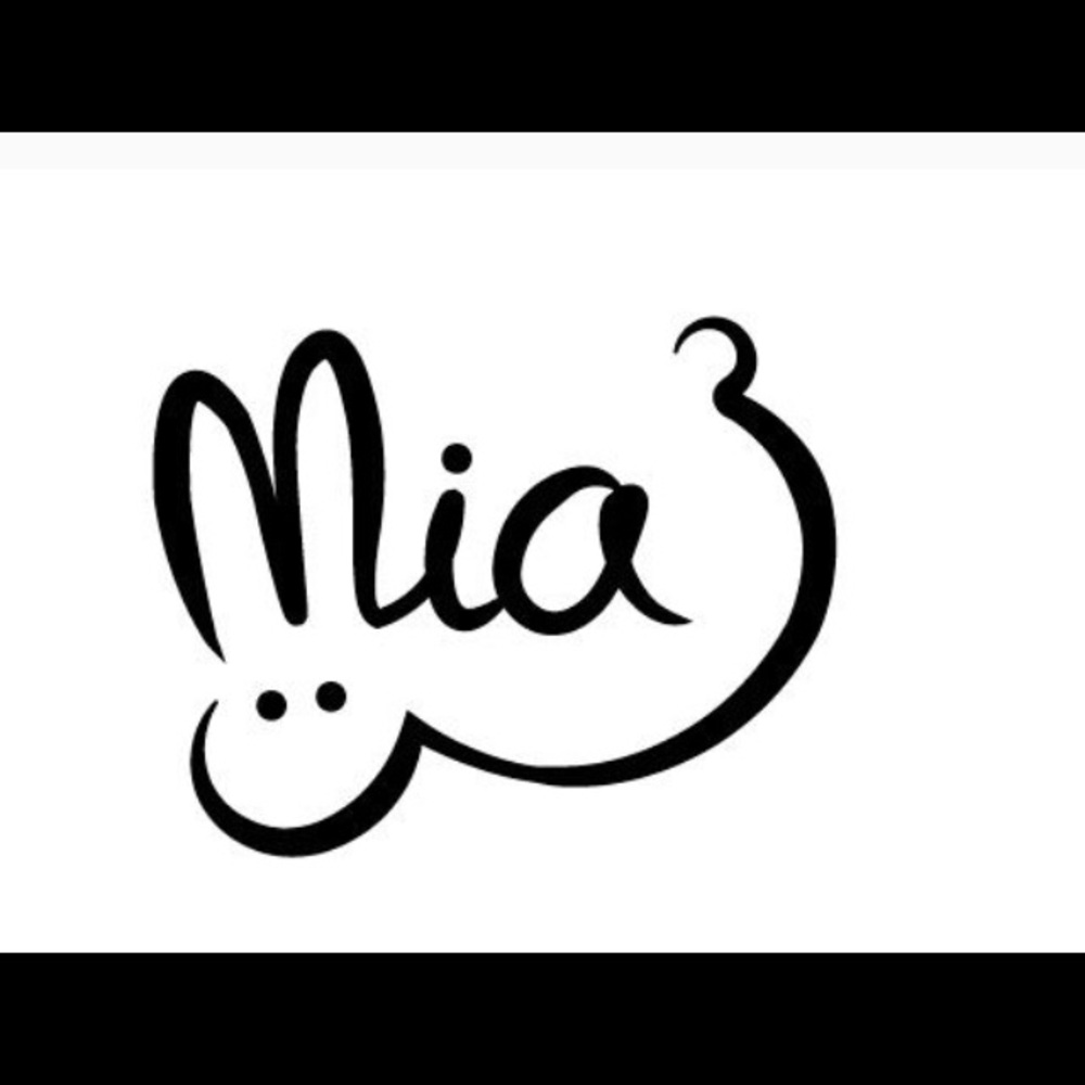 Meet your Posher, Mia